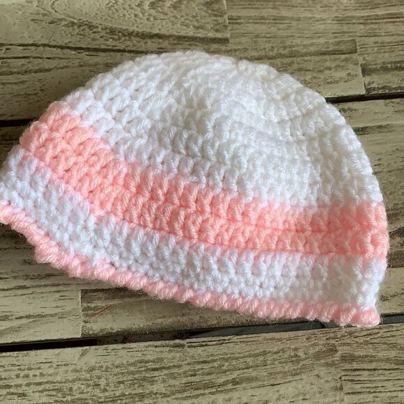 5/$25 
Homemade Knit Pink and White Bow Hat - Picture 2 of 3